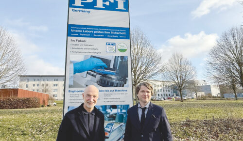 PFI CEO Michael Tackenberg (left) and the new Managing Director Prof. Dr. Günter Schell (credit: PFI)